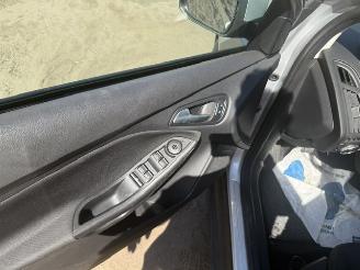 Ford Focus 1.0 Lease Edition picture 10