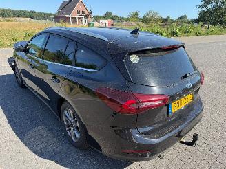 Ford Focus Stationcar 1.0 Hybrid Ecoboost Titanium picture 6