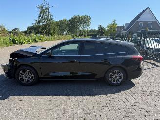 Ford Focus Stationcar 1.0 Hybrid Ecoboost Titanium picture 7