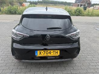 Renault Clio 1.6 E-Tech Full Hybrid 145 esprit Alpine picture 8