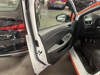 Renault Clio 1.0 TCE  Equilibre picture 11