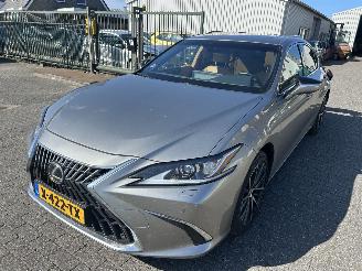  Lexus ES 300h Business Line  Automaat  ( Leer - Schuifdak ) 2024/2