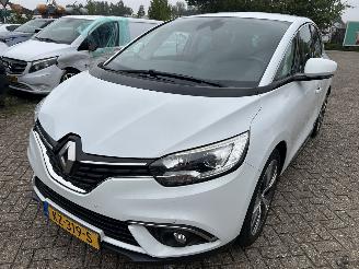 Auto incidentate Renault Scenic 1.5 DCI  Intens  Automaat 2017/1
