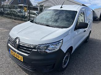 uszkodzony samochody ciężarowe Renault Express 1.5 DCI Blue 75 Comfort    ( 48314 Km ) 2022/11