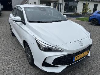 MG 3 Hybrid  1.5 hev  Automaat picture 3