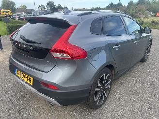 Volvo V-40 Cross Country  1.5 T3  Automaat picture 4