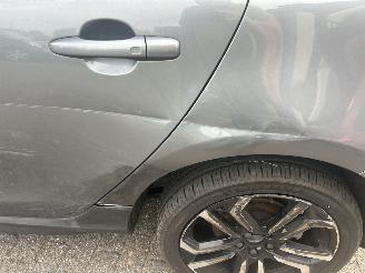 Volvo V-40 Cross Country  1.5 T3  Automaat picture 9