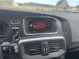 Volvo V-40 Cross Country  1.5 T3  Automaat picture 15