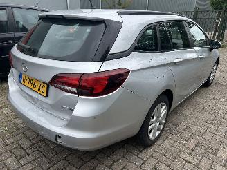 Opel Astra Stationcar 1.0 picture 4