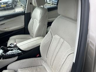 BMW 5-serie 530 i  Touring Automaat  High Executive Luxury picture 13
