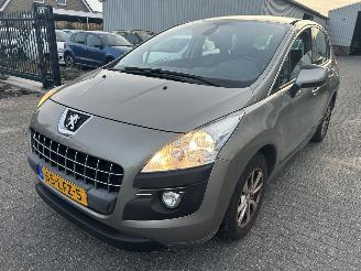 Voiture accidenté Peugeot 3008 1.6 VTI   ST 2010/4