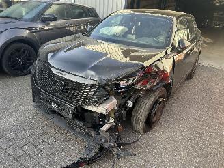 krockskadad bil auto Peugeot 2008 1.2 PurTech Active 2024/5