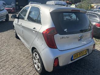 Kia Picanto 1.0  Comfortline picture 7
