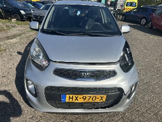Kia Picanto 1.0  Comfortline picture 3
