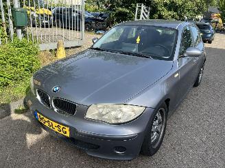 BMW 1-serie 116i   5 Drs picture 1