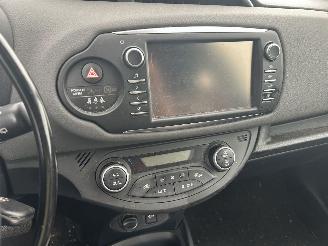 Toyota Yaris 1.5 VVTI  Automaat  Aspiration  3 Drs picture 10