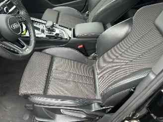 Audi A4 Avant 35 TFSI  Edition Competition  S Line Automaat picture 9