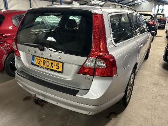 Volvo V-70 1.6  T4  Automaat picture 4