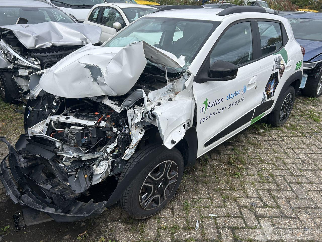 Dacia Spring Essential  27.4 kWh