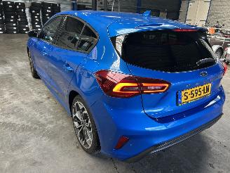 Ford Focus 1.0 Hybrid  Ecoboost  ST Line X  5 drs  ( Schadevrij ) picture 7