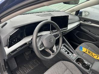 Volkswagen Golf 1.5 eHybrid Automaat Life Edition  5 Drs picture 14
