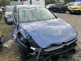 Volkswagen Golf 1.5 eHybrid Automaat Life Edition  5 Drs picture 2