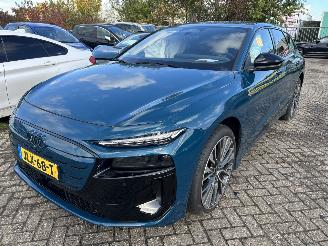 uszkodzony samochody osobowe Audi A6 avant etron S Line Edition Automaat  ( Nieuwste Model )  nw prijs 74000,00 2025/12