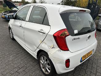 Kia Picanto 1.0 CVVT  Super Pack picture 6