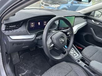 Skoda Octavia 1.5 TSI  Hybrid  Automaat Stationcar First Edition picture 12