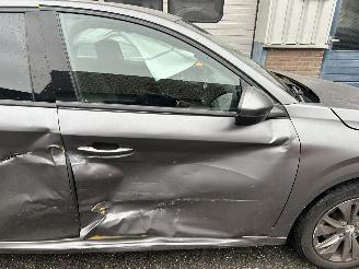 Peugeot 208 1.2 PureTech  Automaat   ( gewrapt ) picture 3
