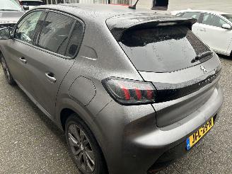 Peugeot 208 1.2 PureTech  Automaat   ( gewrapt ) picture 6