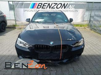 Vrakbiler auto BMW 3-serie  2015/2