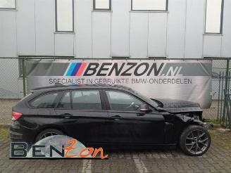 krockskadad bil auto BMW 3-serie  2013