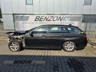 BMW 5-serie 5 serie Touring (F11), Combi, 2009 / 2017 520d xDrive 16V picture 3