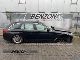 damaged passenger cars BMW 5-serie  2017/9