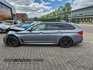 BMW 5-serie 5 serie Touring (G31), Combi, 2017 530i 2.0 TwinPower Turbo 16V picture 2