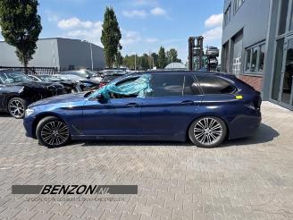 BMW 5-serie 5 serie Touring (G31), Combi, 2017 530d 3.0 TwinPower Turbo 24V picture 2