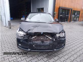 Coche siniestrado BMW 1-serie 1 serie (F20), Hatchback 5-drs, 2011 / 2019 116i 1.6 16V 2013/1