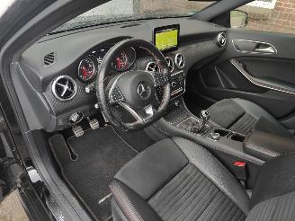 Mercedes A-klasse A160 AMG Night Edition picture 9