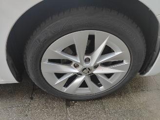 Skoda Octavia 1.0 TSI Business Edition picture 30