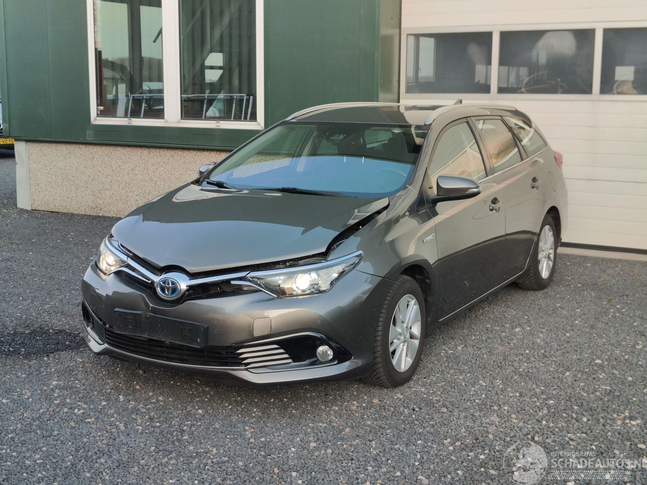 Toyota Auris 1.8 Hybrid Aut Dynamic Go Aut