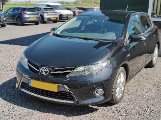 skadebil auto Toyota Auris 1.8 Hybrid Lease + Aut. Pano Navi 2014/11