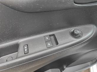 Opel Karl 1.0 120 Jaar Edition picture 12