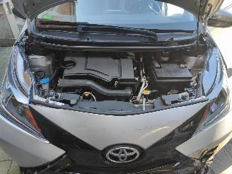 Toyota Aygo 1.0 VVT-i  X-Play Cruise picture 28