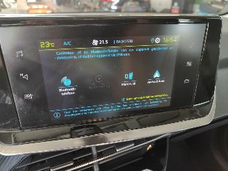 Peugeot 208 EV Allure 50kWh picture 16