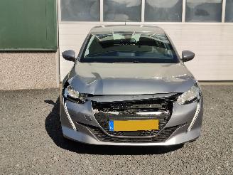 Peugeot 208 EV Allure 50kWh picture 2