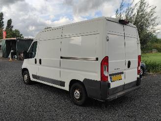 Peugeot Boxer 2.0 blue HDI L2 H2 picture 3