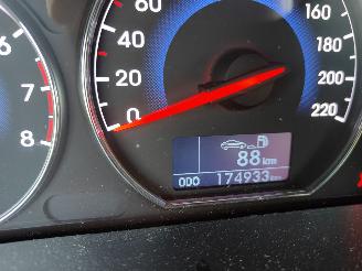 Hyundai Santa Fe 2.4 i CVVT Dynamic Clima Cruise Navi picture 17