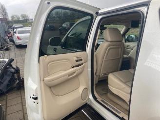 Cadillac Escalade Escalade, SUV, 2014 / 2020 6.2 V8 4x4 picture 15