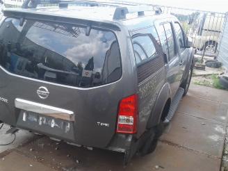 uszkodzony samochody osobowe Nissan Path-finder Pathfinder (R51), SUV, 2005 / 2014 2.5 dCi 16V 4x4 2006